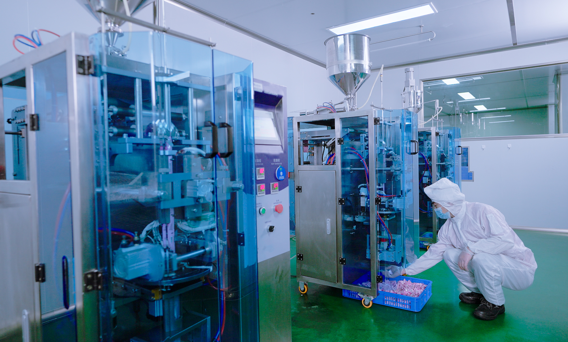 三角袋生産設備(bei)（新）